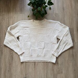 Women’s vintage 80’s Oversized Cream Knit Sweater 100% Cotton